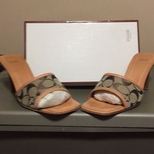 Ladies Slides - Gently Worn In Box